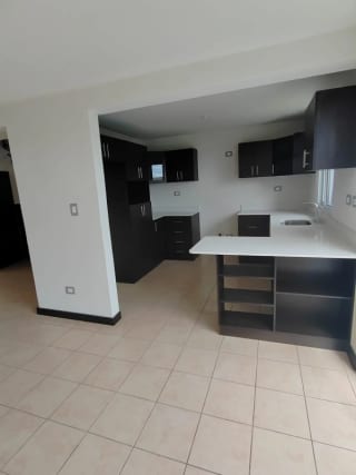 CASAS PARA ESTRENAR EN ALTOS DE VILLAGE II — miniatura 10 de 14