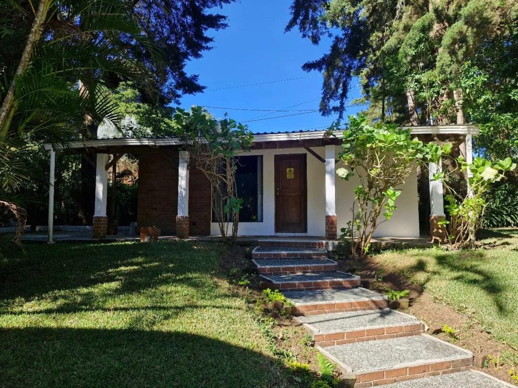 Amplia casa en alquiler km 25 CAES — foto 6 de 12
