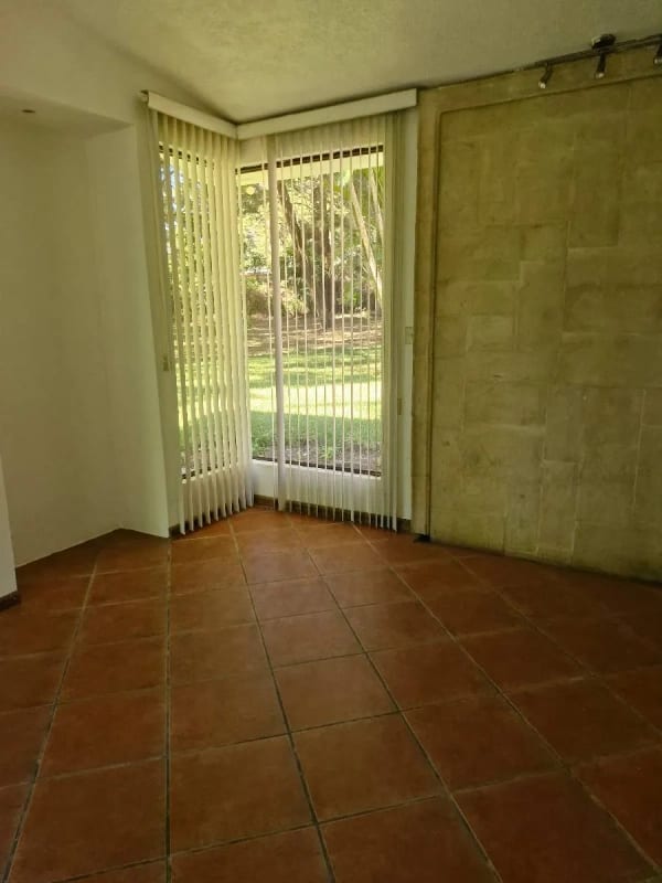 Amplia casa en alquiler km 25 CAES — foto 2 de 12