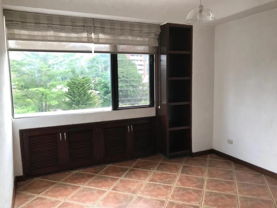 Amplio apartamento en alquiler Vista Hermosa I — foto 9 de 12